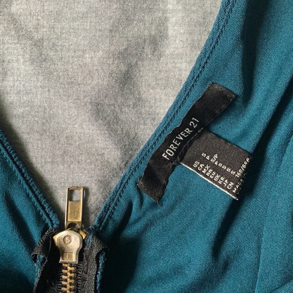 Forever 21 emerald peplum top - Picture 4 of 4